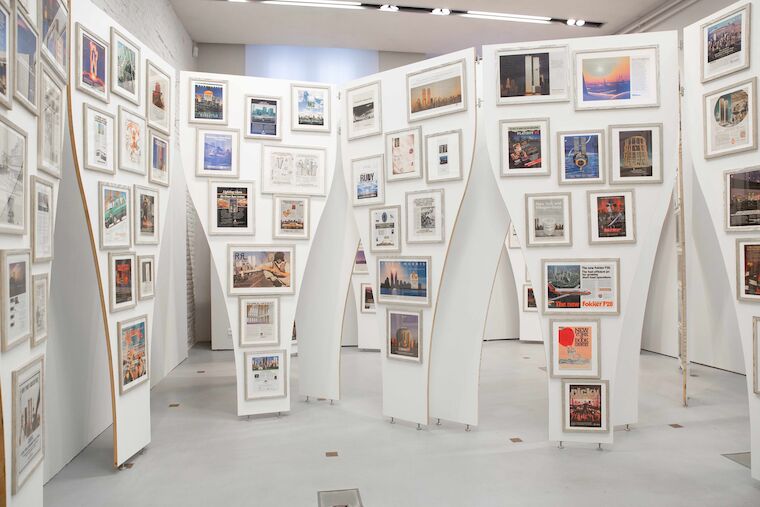 Die Stücke in der Ausstellung präsentieren die Architektur des WTCs als Bedeutungsträger. Foto: Luca Gaspard