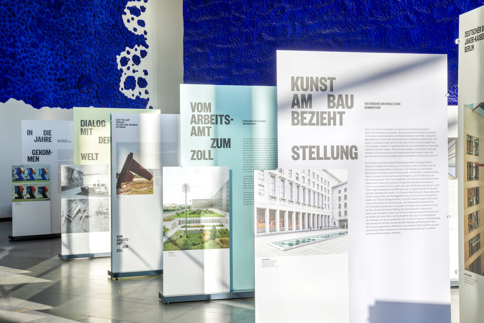 Die Ausstellung „70 Jahre Kunst am Bau in Deutschland“ im Musiktheater im Revier in Gelsenkirchen.