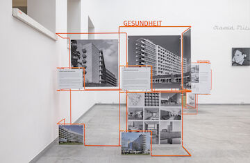 Die Ausstellung „Harald Deilmann - Lebendige Architektur“ im Baukunstarchiv NRW, Dortmund, 2021.<br/><br/>Detlef Podehl, Dortmund.<br/><br/>jpg, 3543 × 2323 Pixel