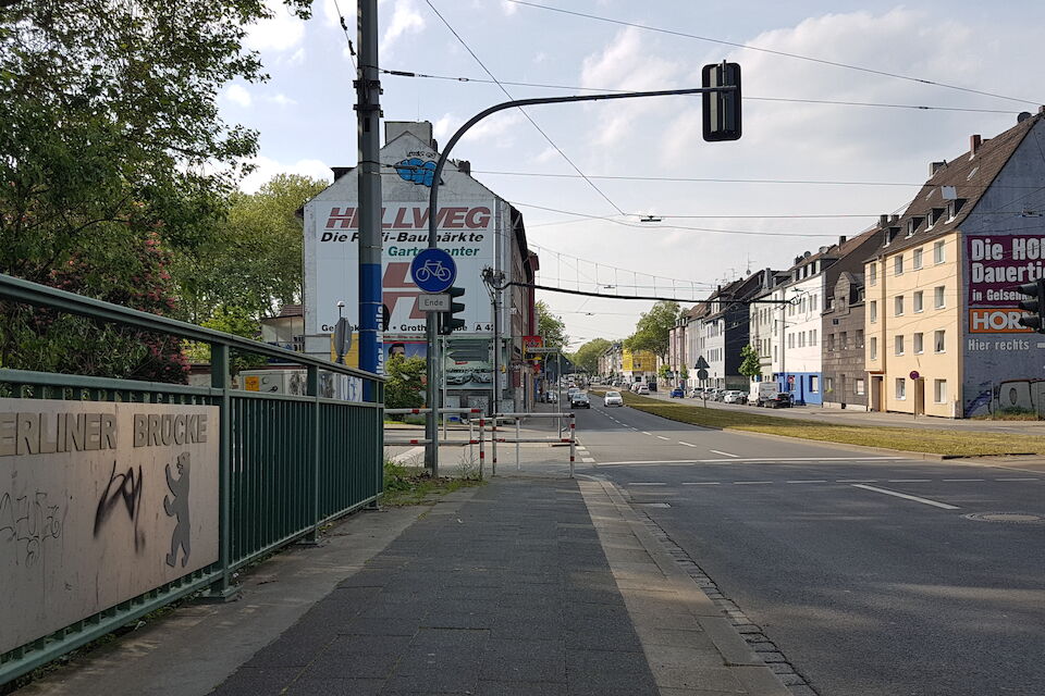 Eindrücke des Sonntagsspaziergangs in der Kurt-Schumacher-Straße.