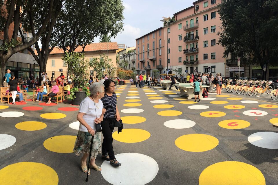 Tactical Urbanism auf der Piazza Dergano in Mailand.