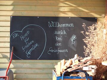 Die Gärtnerei als sozialer und ökologischer Treffpunkt für alle. Foto: Annika Stremmer