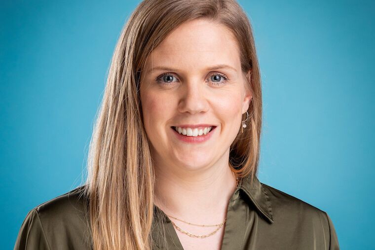Kristina Klee, Referentin für Genossenschaftswesen, Stadt- und Quartiersentwicklung und Europapolitik vom Verband der Wohnungs- und Immobilienwirtschaft Rheinland Westfalen. Foto: (c) Roland Baege Fotografie