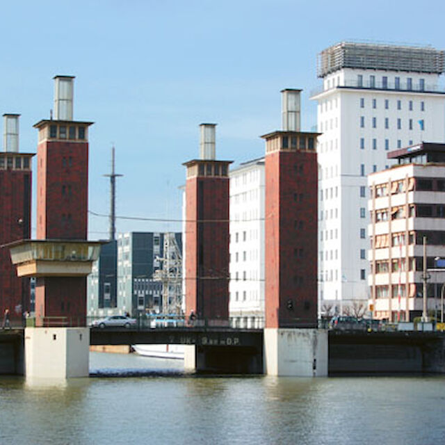 Schwanentorbrücke, Duisburg.
