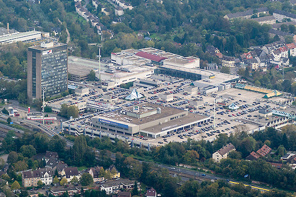 Luftaufnahme des Rhein-Ruhr-Zentrums in Mülheim, 2014.
