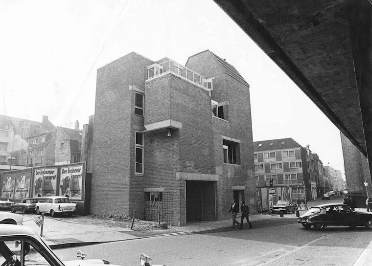 Aufnahme des Schmela-Hauses, circa von 1971. Foto: Aufnahme des Schmela-Hauses von circa 1971. Foto: © Brigitte Hellgoth.