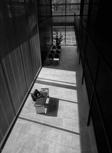 Foyer des Mannesmann-Hochhauses, 1958. Foto: Nachlasse Inge Goertz-Bauer, Landesarchiv NRW