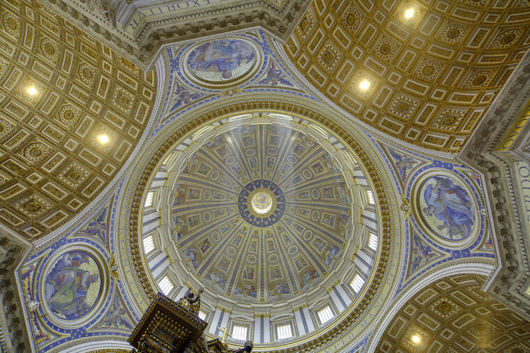 Imposant: Kuppel von St. Peter in Rom. Foto: Wikimedia.